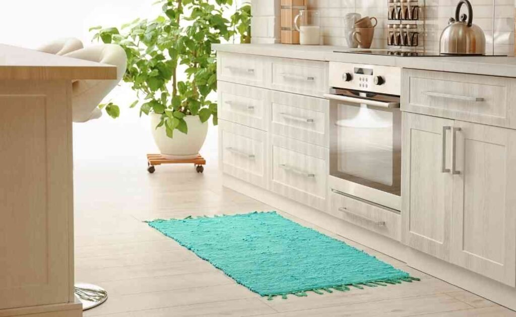 colorful rug to enhance the kitchen decor